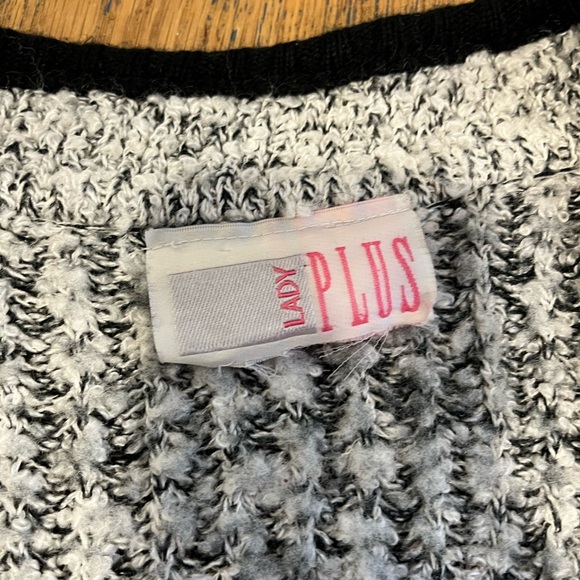 Vintage Open Knit Cardigan – LADY PLUS – Size 1X/2X - Picture 2 of 7
